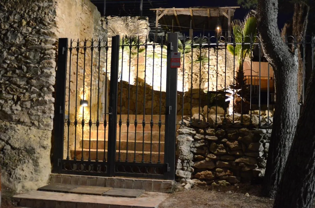 Villas Peralta - Adults Only Renau 3*,